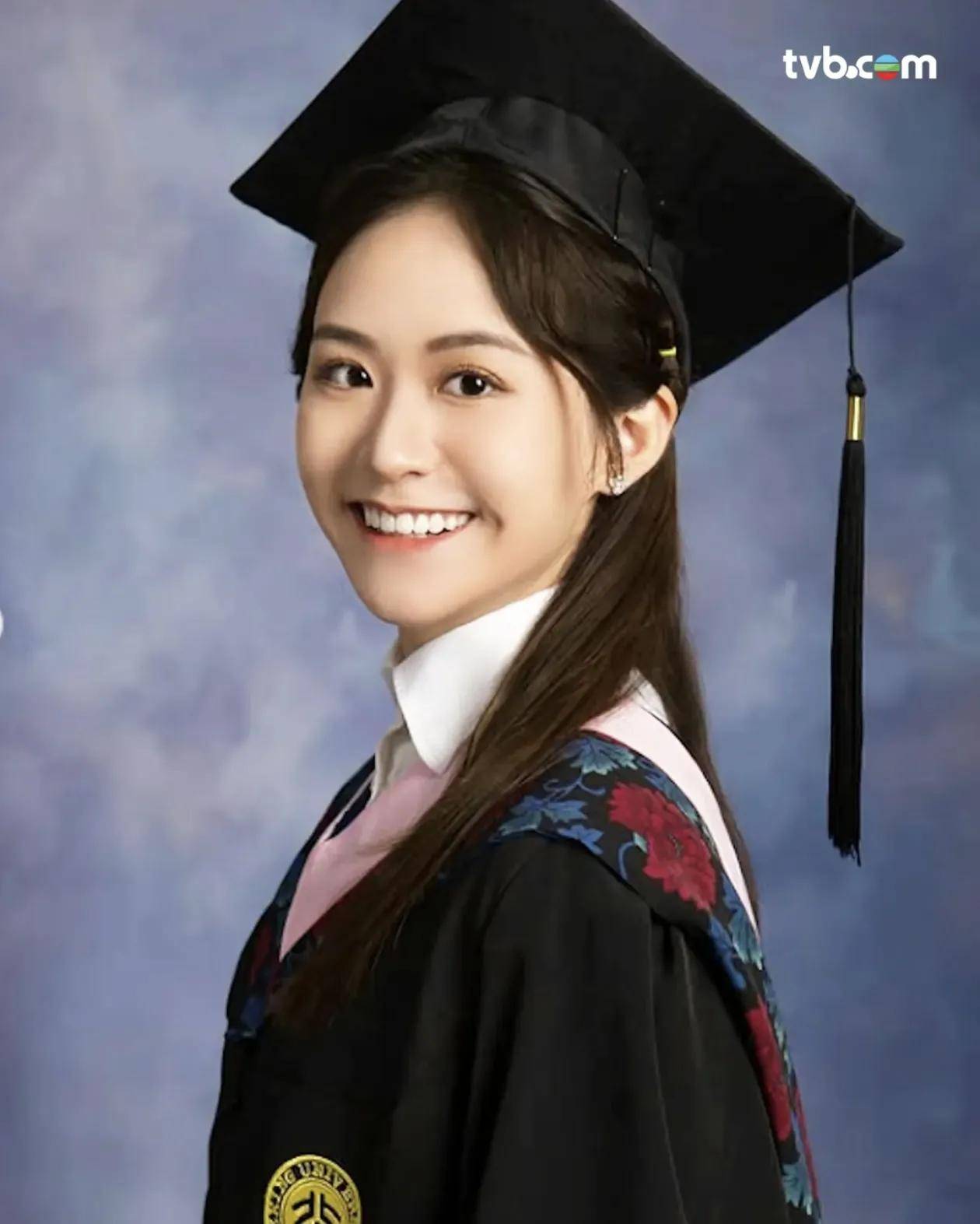 起底！今年质量大提升高学历美女云集澳门新葡京入口2025港姐佳丽大(图6)
